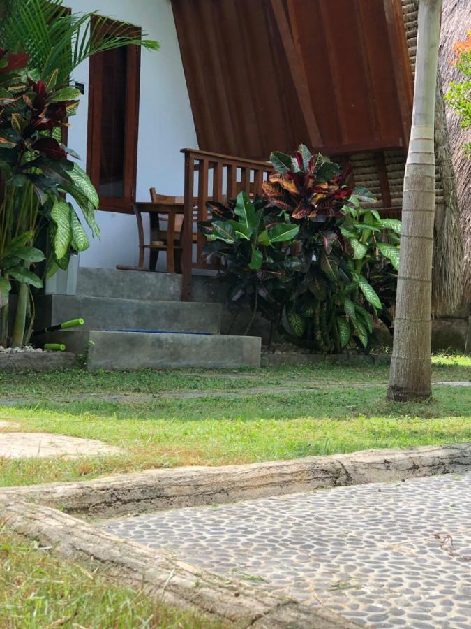 Tropical Sunday Bungalow - Surf And Stay Селонг Беланак Екстериор снимка